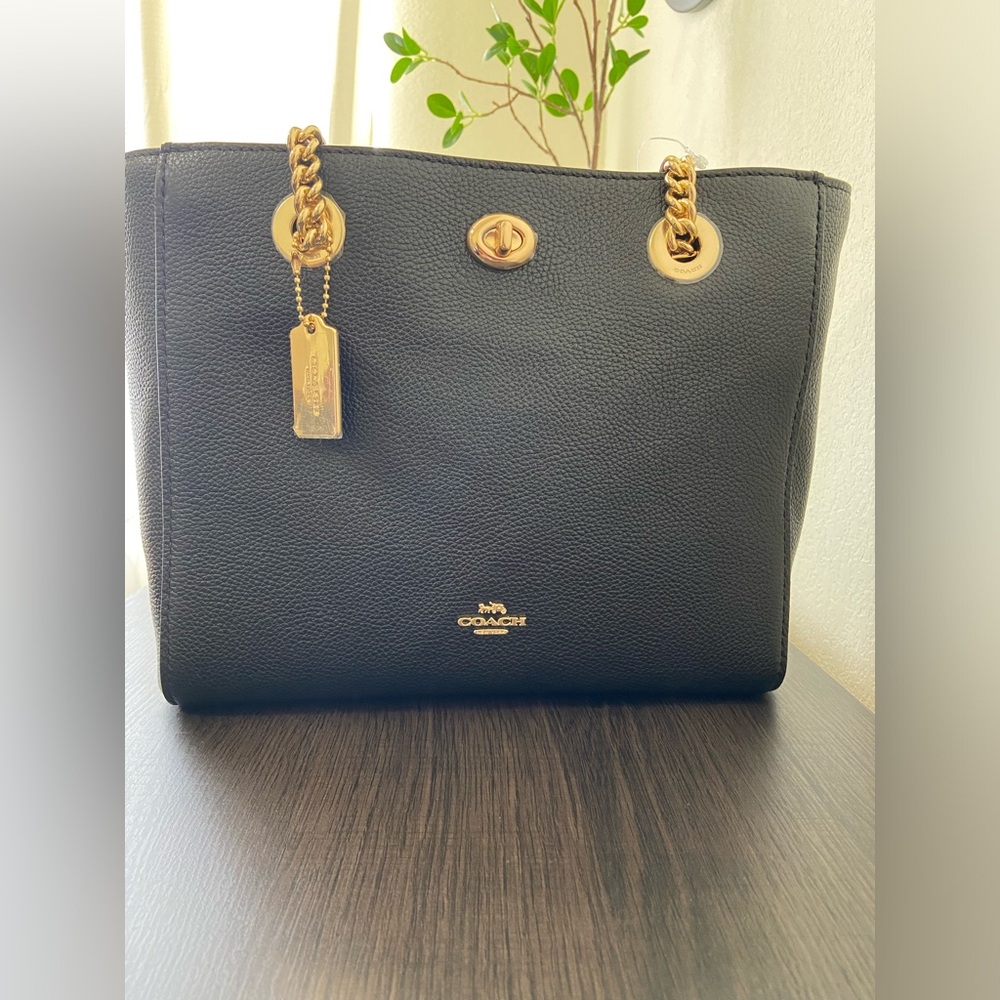 Coach black leather tote purse shoulder bag